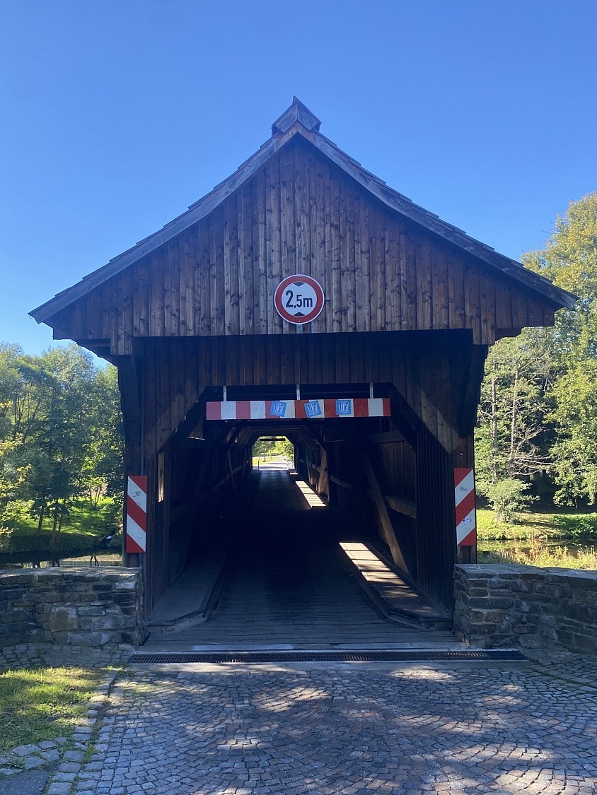 Durch diese hohle Gasse bin ich gekommen